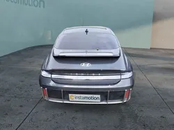 Grau Gebraucht 2023 Hyundai Ioniq 6 Limousine | 37.800 € (Guter Preis)
