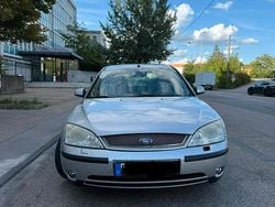 Silber Gebraucht 2003 Ford Mondeo Ghia Limousine | 2.099 € (Fairer Preis)