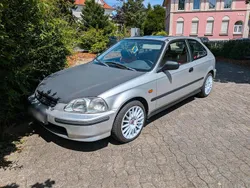 Silber Gebraucht 1997 Honda Civic Kleinwagen | 2.500 €