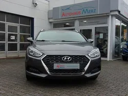 Grau Gebraucht 2019 Hyundai i40 Space Kombi | 14.780 € (Teuer)