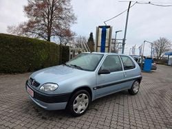 Silber Gebraucht 2002 Citroën Saxo Kleinwagen | 980 € (Fairer Preis)