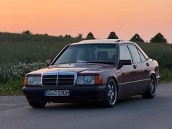 Rot Gebraucht 1992 Mercedes 190 Limousine | 6.000 €