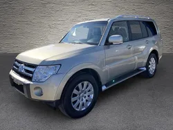 Gold Gebraucht 2008 Mitsubishi Pajero Instyle SUV | 11.900 € (Etwas zu teuer)