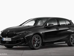 Schwarz Gebraucht 2021 BMW M135 Sport Line Kleinwagen | 33.990 € (Fairer Preis)