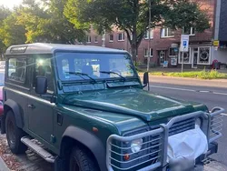 Grün Gebraucht 2006 Land Rover Defender SUV | 18.900 €