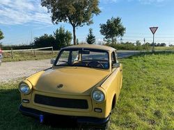 Gelb Gebraucht 1965 Trabant 601 Limousine | 5.100 €