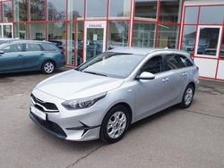 Silber Gebraucht 2023 Kia Ceed Sportswagon Vision Kombi | 22.990 € (Fairer Preis)