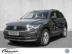 Grau Gebraucht 2023 VW Tiguan Life SUV | 29.980 € (Superpreis)