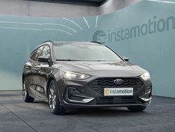 Grau Gebraucht 2023 Ford Focus ST-Line Van / Kleinbus | 26.550 € (Etwas zu teuer)