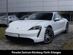 Weiß Gebraucht 2023 Porsche Taycan 4S Limousine | 79.990 € (Guter Preis)