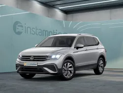 Silber Gebraucht 2024 VW Tiguan Allspace Life SUV | 38.030 € (Guter Preis)