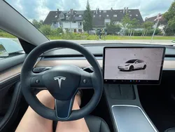 Weiß Gebraucht 2022 Tesla Model 3 Long Range Limousine | 31.990 € (Teuer)