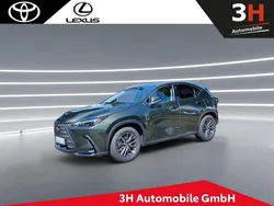 Grün Gebraucht 2024 Lexus NX350h Business Edition SUV | 54.990 € (Etwas zu teuer)