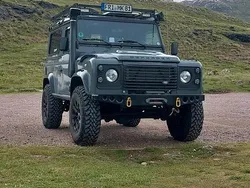 Grau Gebraucht 2015 Land Rover Defender SUV | 59.500 €