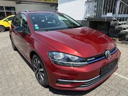 Rot Gebraucht 2019 VW Golf VII IQ Drive Kombi | 9.700 € (Guter Preis)