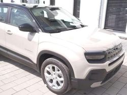 Platinum silver Neu 2025 Jeep Avenger Altitude SUV | 26.999 € (Guter Preis)