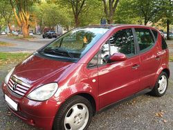 Rot Gebraucht 2000 Mercedes A140 Elegance Limousine | 3.499 €