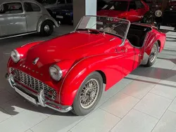 Rot Gebraucht 1961 Triumph TR3 Cabrio | 28.000 €
