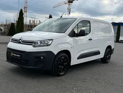 Weiß Gebraucht 2019 Citroën Berlingo Van / Kleinbus | 12.790 € (Superpreis)