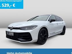 Weiß Gebraucht 2025 VW Passat R-line Kombi | 58.990 €