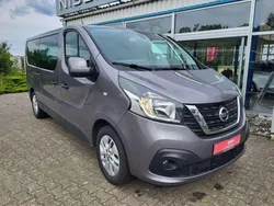 Grau Gebraucht 2019 Nissan NV300 Van | 24.900 € (Teuer)