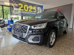 Schwarz Gebraucht 2017 Audi Q2 Sport SUV | 17.900 € (Guter Preis)