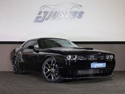 Pitch black clearcoat Gebraucht 2022 Dodge Challenger Coupé | 26.900 €