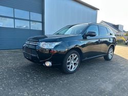 Schwarz Gebraucht 2014 Mitsubishi Outlander P-HEV SUV | 6.890 € (Fairer Preis)