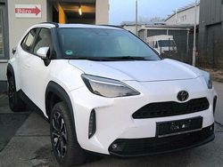 Weiß Gebraucht 2024 Toyota Yaris Cross Team SUV | 24.900 € (Guter Preis)