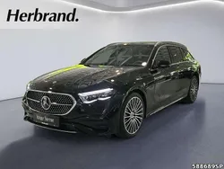 Metalliclack obsidianschwarz Gebraucht 2024 Mercedes E220 AMG Kombi | 56.490 € (Teuer)