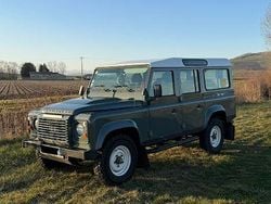 Grün Gebraucht 2010 Land Rover Defender Kombi | 29.500 € (Guter Preis)