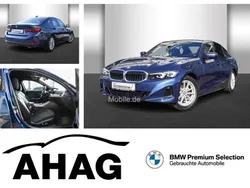 Blau Gebraucht 2023 BMW 318 Limousine | 30.940 € (Guter Preis)