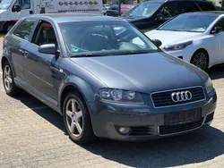 Grau Gebraucht 2004 Audi A3 Ambiente Limousine | 3.500 € (Fairer Preis)