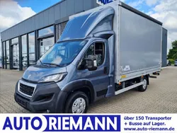 Blau, grau Gebraucht 2022 Peugeot Boxer Van | 35.990 €