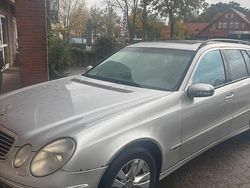 Silber Gebraucht 2004 Mercedes E270 Kombi | 1.500 € (Guter Preis)