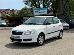 Weiß Gebraucht 2009 Skoda Fabia Classic Kleinwagen | 1.690 € (Guter Preis)