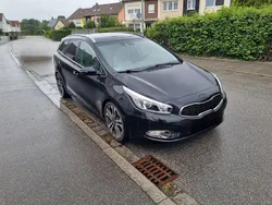 Schwarz Gebraucht 2012 Kia Ceed Sportswagon Kombi | 6.900 € (Guter Preis)
