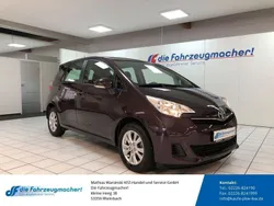 Violet Gebraucht 2013 Toyota Verso-S Cool Van / Kleinbus | 6.988 € (Fairer Preis)