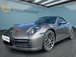 Grau Gebraucht 2022 Porsche 911 Carrera Cabriolet Cabrio | 130.749 € (Fairer Preis)
