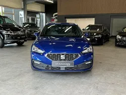 Blau Gebraucht 2021 Seat Leon XCELLENCE Limousine | 19.990 € (Etwas zu teuer)
