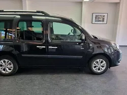 Schwarz Gebraucht 2017 Renault Kangoo LIMITED Van / Kleinbus | 8.900 € (Etwas zu teuer)