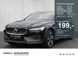 Black solid ´stone´ / solid Gebraucht 2023 Volvo V60 CC Ultimate Kombi | 37.850 € (Guter Preis)