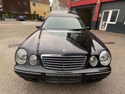 Schwarz Gebraucht 2001 Mercedes E270 Elegance Kombi | 11.999 €