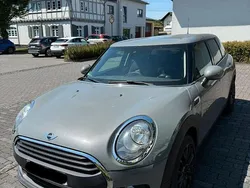 Grau Gebraucht 2017 Mini One D Clubman Kombi | 13.300 € (Etwas zu teuer)