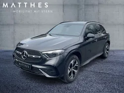 Graphitgrau (metallic) Gebraucht 2024 Mercedes GLC300e AMG SUV | 67.289 € (Etwas zu teuer)