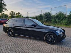 Schwarz Gebraucht 2016 Mercedes C300 AMG line Kombi | 20.990 € (Fairer Preis)