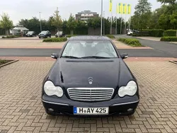 Blau Gebraucht 2002 Mercedes C180 Elegance Limousine | 4.495 € (Etwas zu teuer)