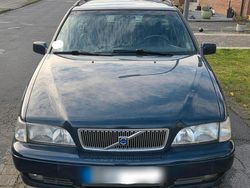Blau Gebraucht 1999 Volvo V70 Kombi | 4.000 €