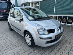 Grau Gebraucht 2006 Renault Modus Dynamique Van / Kleinbus | 1.400 € (Fairer Preis)