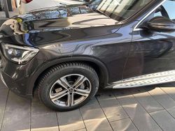 Grau Gebraucht 2020 Mercedes GLC400d SUV | 25.600 € (Fairer Preis)